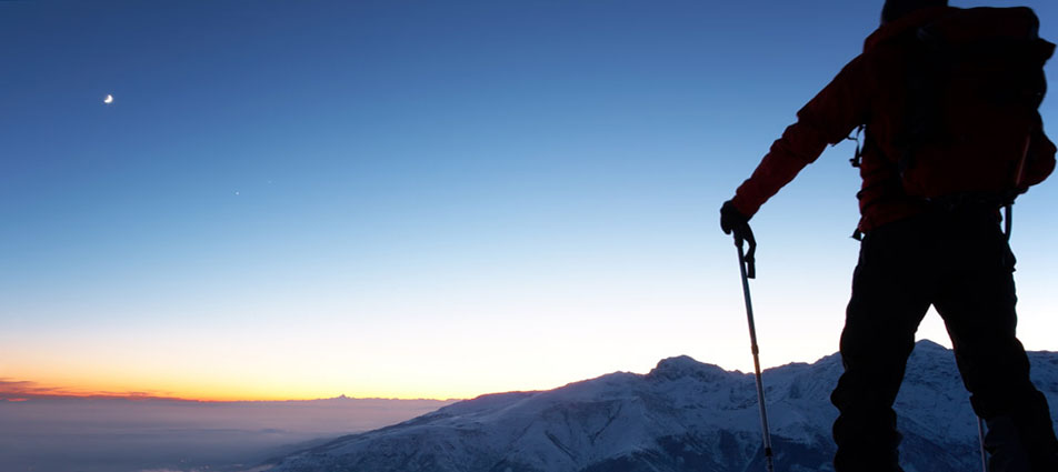 Skifahren zur Multinskij Kette des Altai