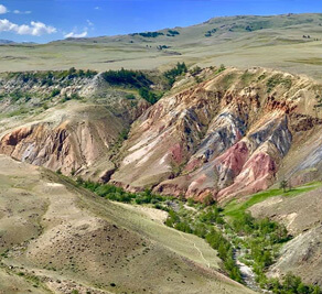 multicolour mountain of the Kyzyl-Chin
