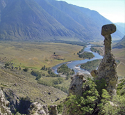 Pilze aus Stein. Chulyshman-Tal (Altai).